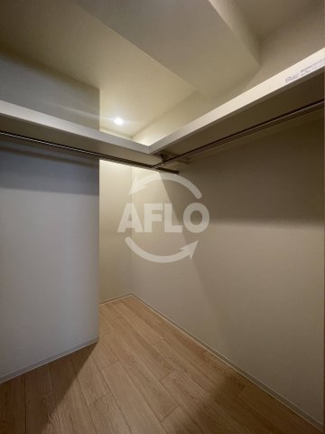 収納　リビオメゾン新大阪　　ウォークインクローゼット
