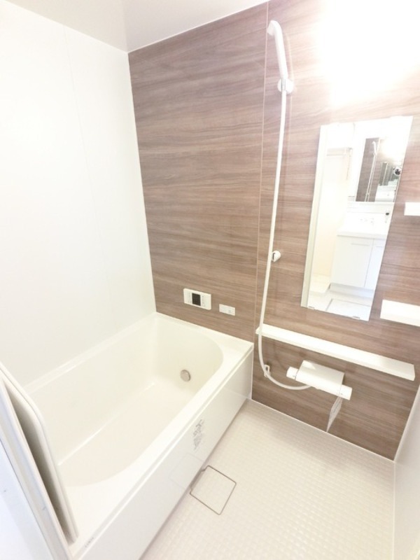 バス・シャワールーム　図面と現状に相違がある場合には現状を優先