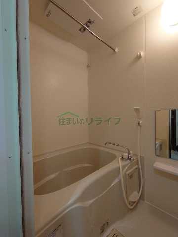 バス・シャワールーム　別部屋の参考写真となっております