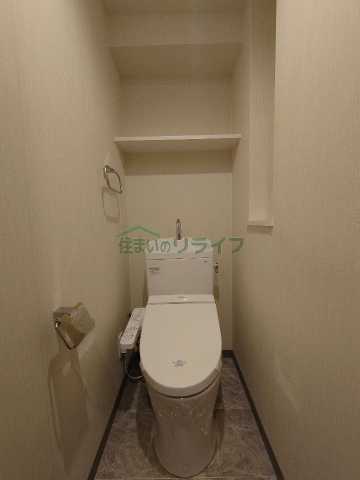 トイレ　別部屋の参考写真となっております