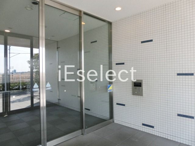セキュリティ　オートロックのエントランス