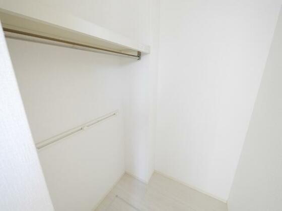 収納　ウォークインクローゼット