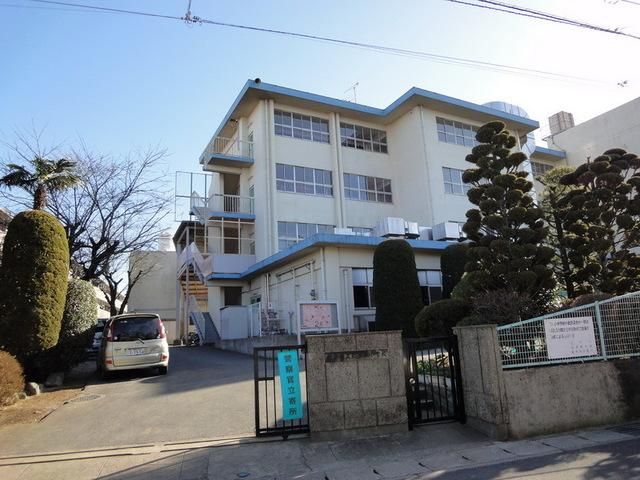 小学校　松ヶ丘小学校（小学校）まで450m