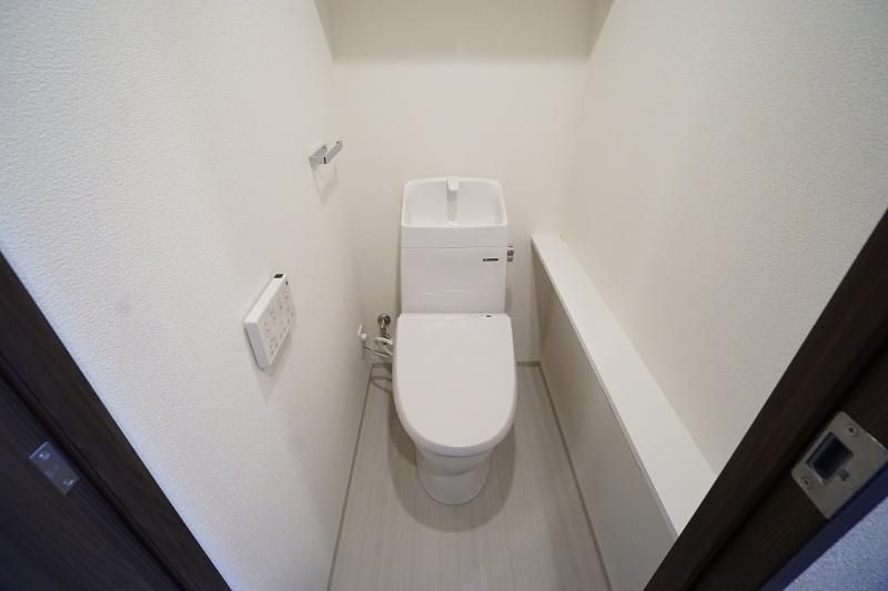 トイレ　トイレ