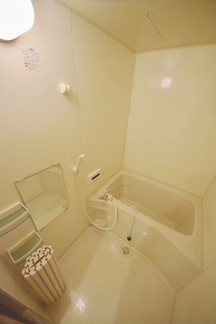 バス・シャワールーム　★ゆったりバスルームです★