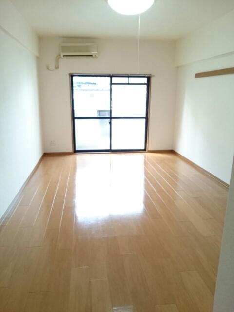 居室・リビング　居室