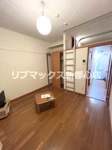 居室・リビング　類似のお部屋の写真となっております。※イメージ写真