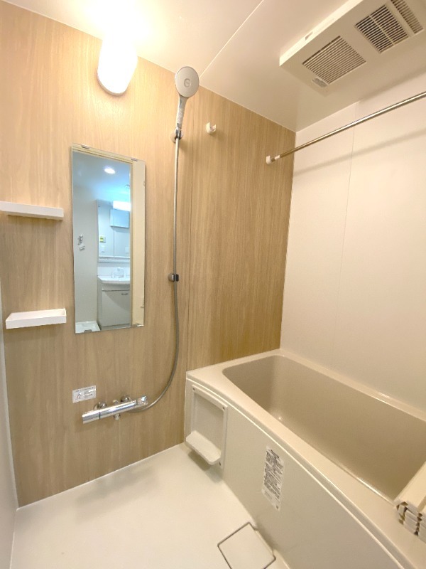 バス・シャワールーム　同型イメージ