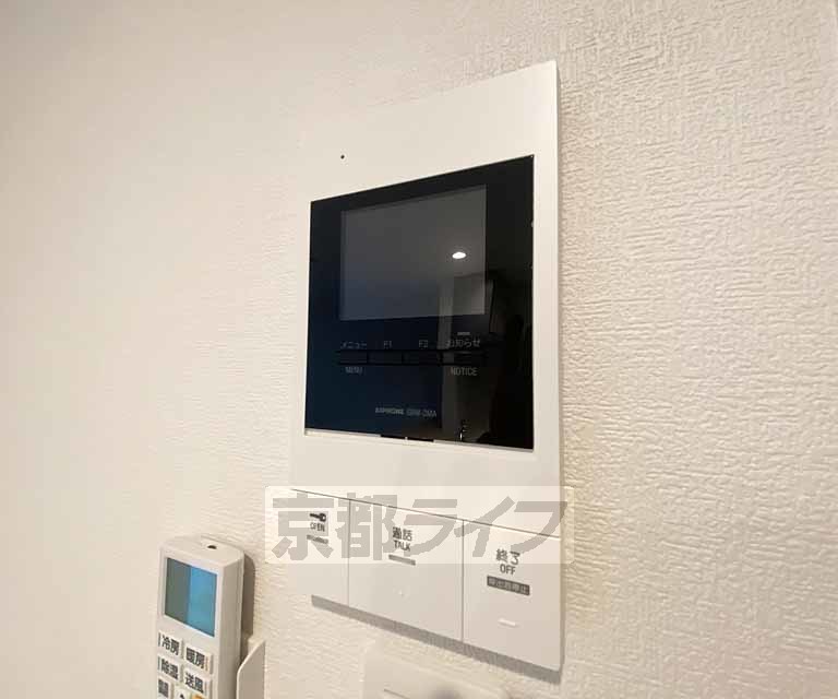 セキュリティ　モニター付きインターホンです。