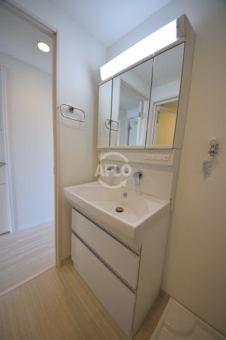 洗面設備　F-TAMATSUKURI　洗面化粧台