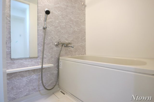 バス・シャワールーム　お風呂です