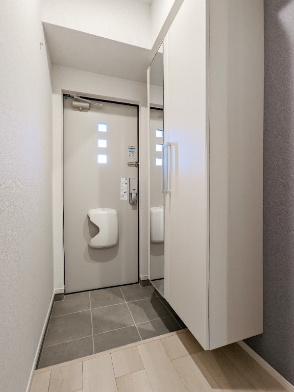 玄関　図面と現状に相違がある場合には現状を優先