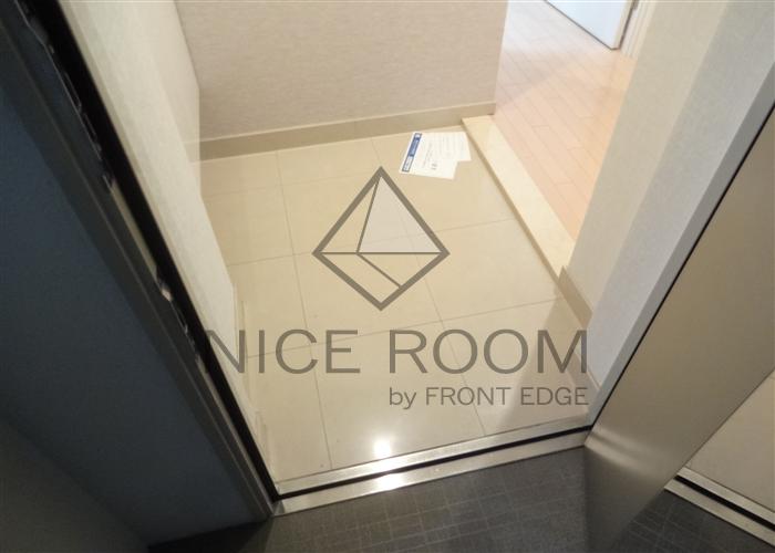 玄関　セイワパレス大手前西　玄関