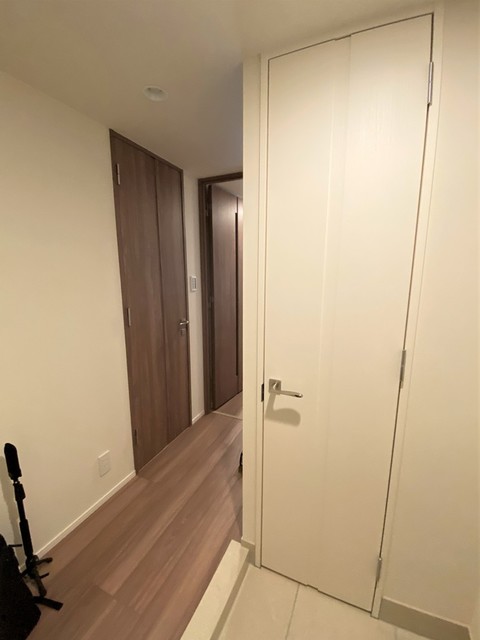 玄関　※写真は同タイプ住戸です。