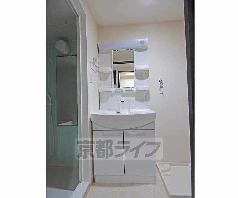 洗面設備　洗面台です。