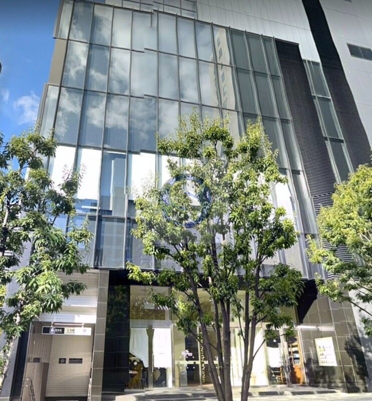 ショッピングセンター　THE　Kitahama　PLAZA（ショッピングセンター）まで555m