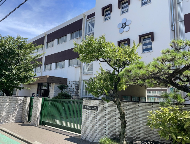 小学校　名古屋市立荒子小学校（小学校）まで465m
