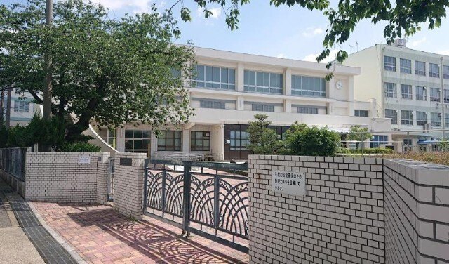 中学校　名古屋市立一柳中学校（中学校）まで540m