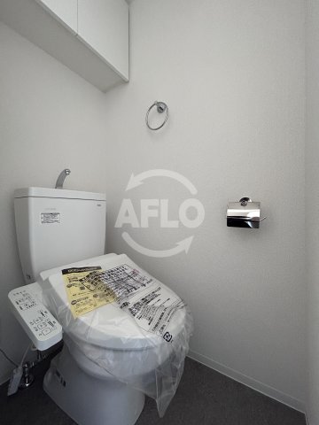 トイレ　セレニテ新大阪アリエ　トイレ