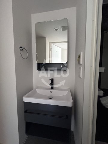 洗面設備　セレニテ新大阪アリエ　洗面台