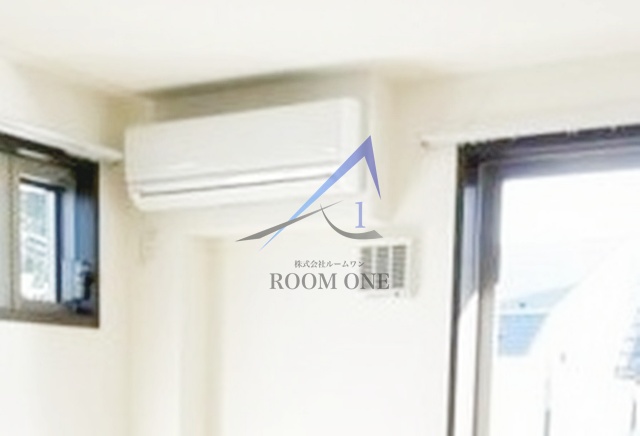 その他　エアコン付です。