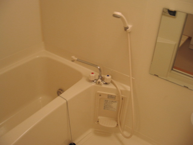 バス・シャワールーム　きれいなお風呂です