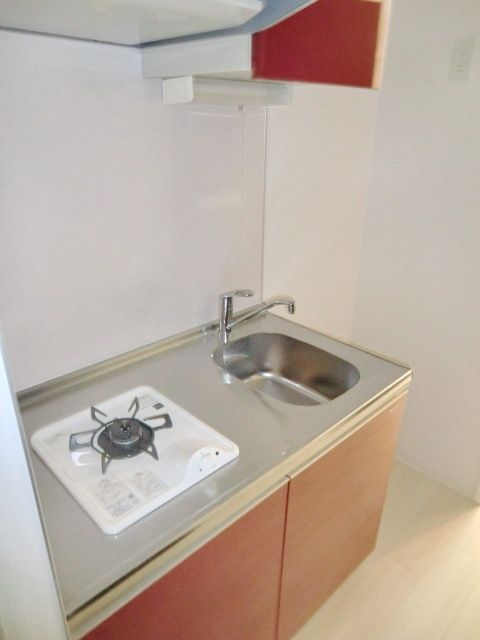 キッチン　★料理もはかどるガスシステムＫです★