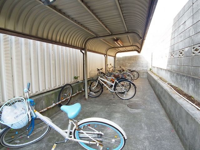 その他共有部分　♪屋根付駐輪場♪