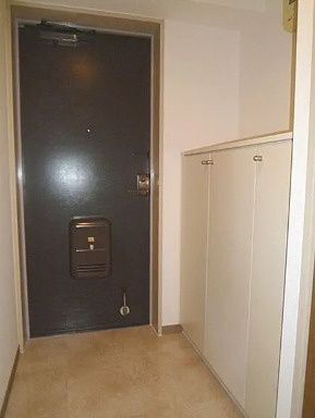 玄関　別タイプ部屋　参考写真です