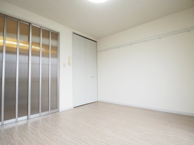 その他部屋・スペース　★落ち着いた色調の寝室です★