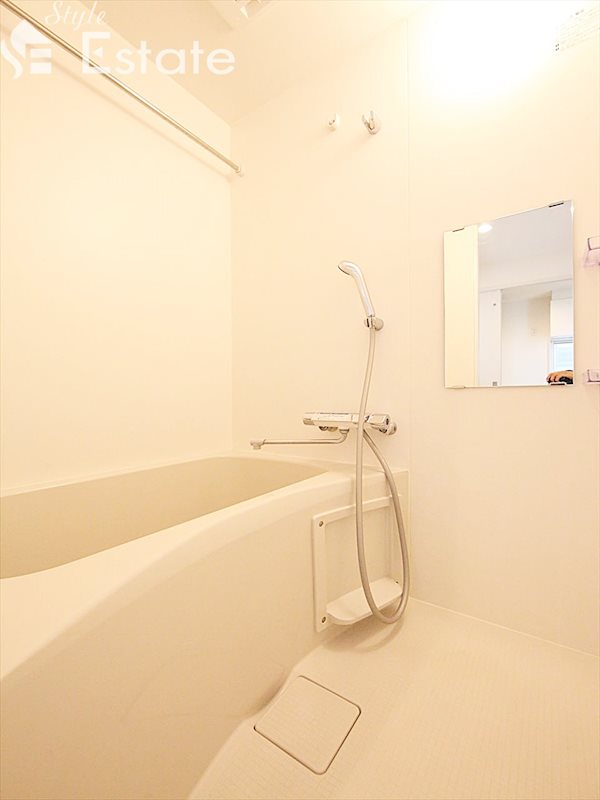 バス・シャワールーム　バスルーム