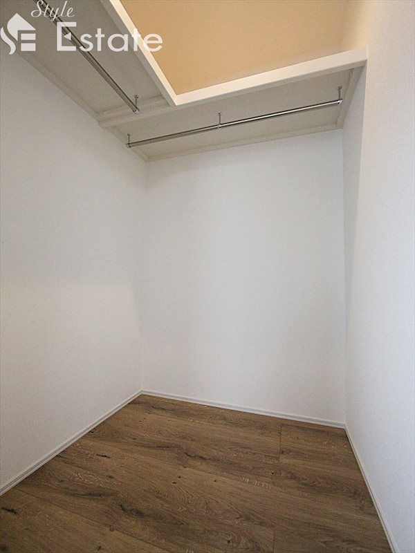 収納　ウォークインクローゼット