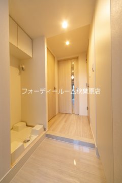 玄関　《見学予約受付中》2019年築・築浅ハイグレードマンション！