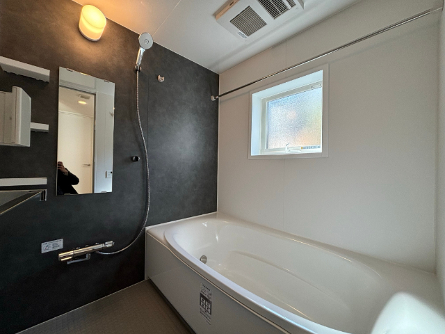 バス・シャワールーム　戸建サイズの１坪風呂！