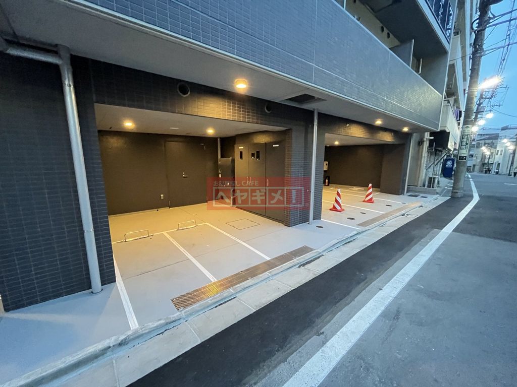 駐車場　駐車場