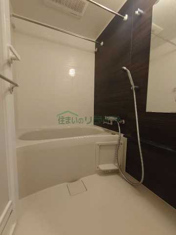 バス・シャワールーム　別部屋の参考写真になります。