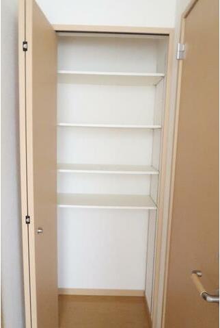 収納　たっぷりとした収納スペースです♪