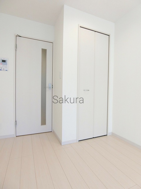 収納　お荷物の多い方でも安心のクローゼット付き♪