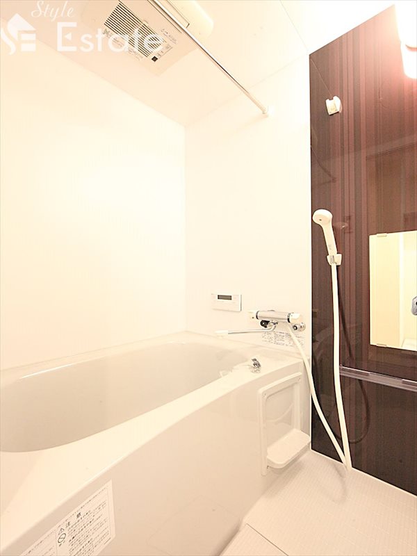 バス・シャワールーム　バスルーム