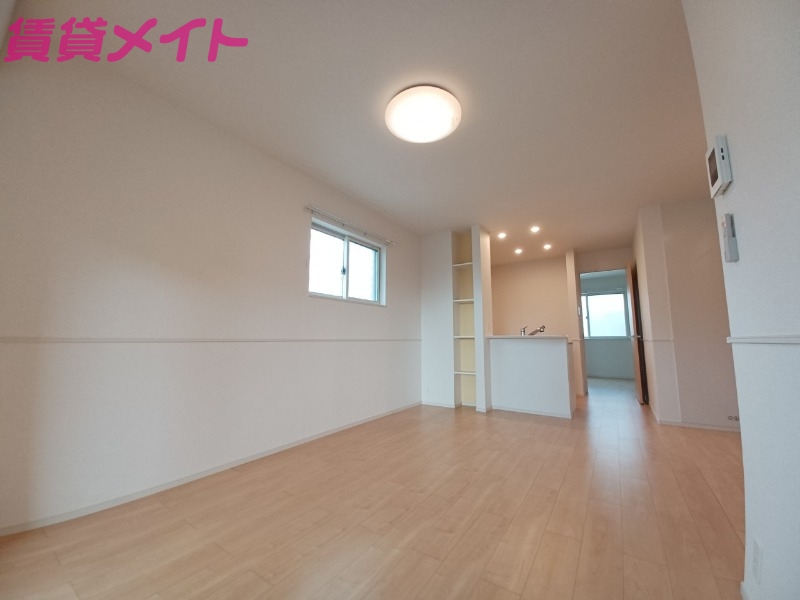 居室・リビング　同型反転タイプ画像