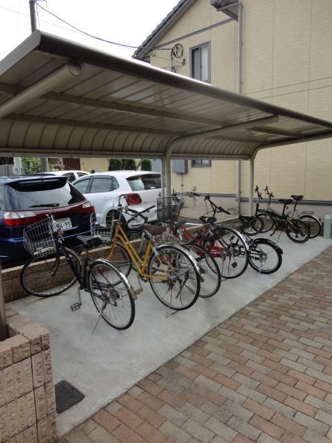 その他共有部分　屋根付き駐輪場