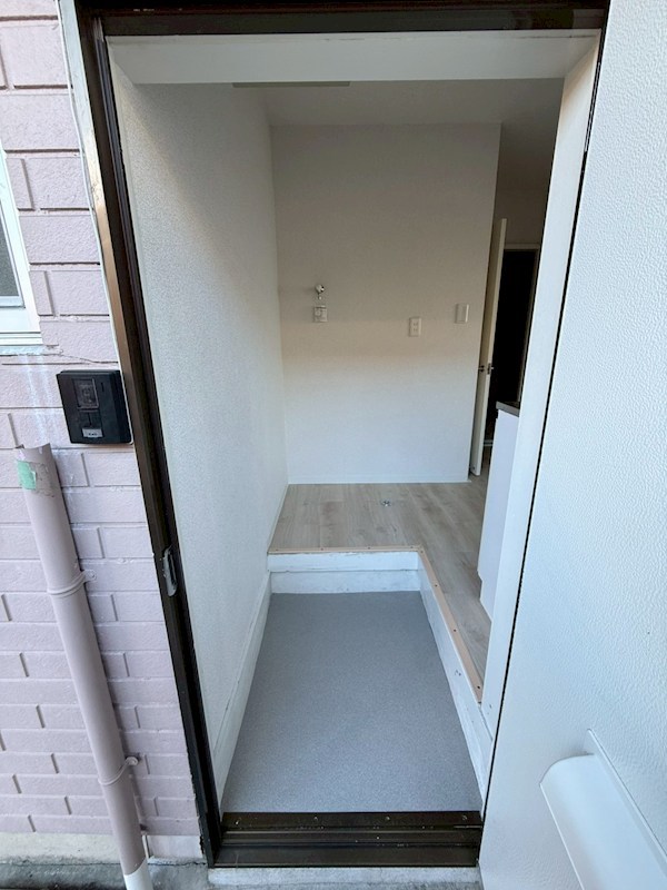 玄関　別部屋参照