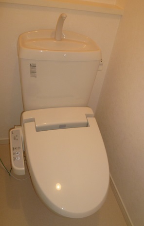 トイレ　ウォシュレット付！