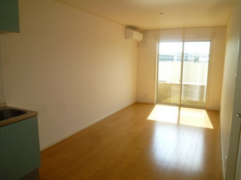 居室・リビング　１１．４帖の広々リビング！