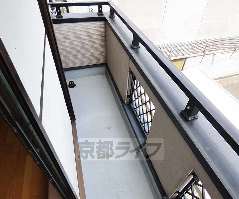 バルコニー　バルコニです。