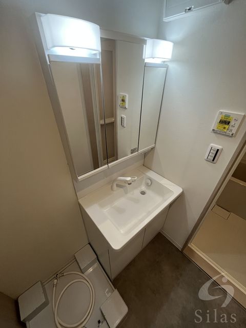 洗面設備　同仕様