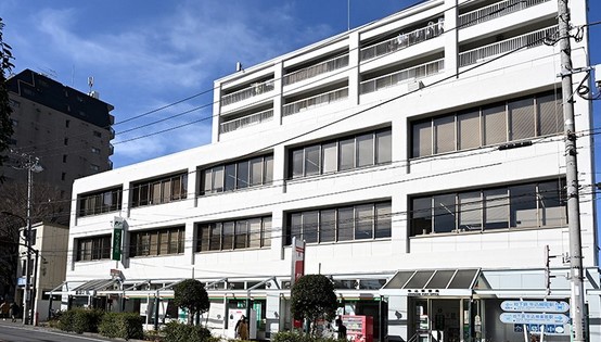 郵便局　牛込郵便局（郵便局）まで135m