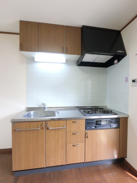 キッチン　お料理好きにはオススメ３口コンロのシステムキッチン設置済♪