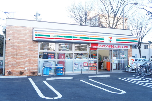 コンビニ　セブンイレブン世田谷北烏山3丁目店（コンビニ）まで118m