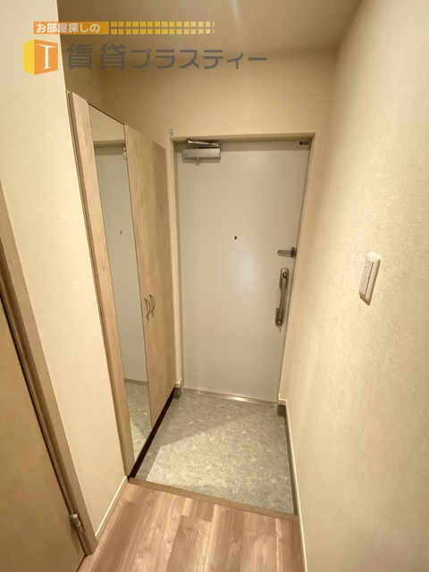 玄関　シューズボックス付き。